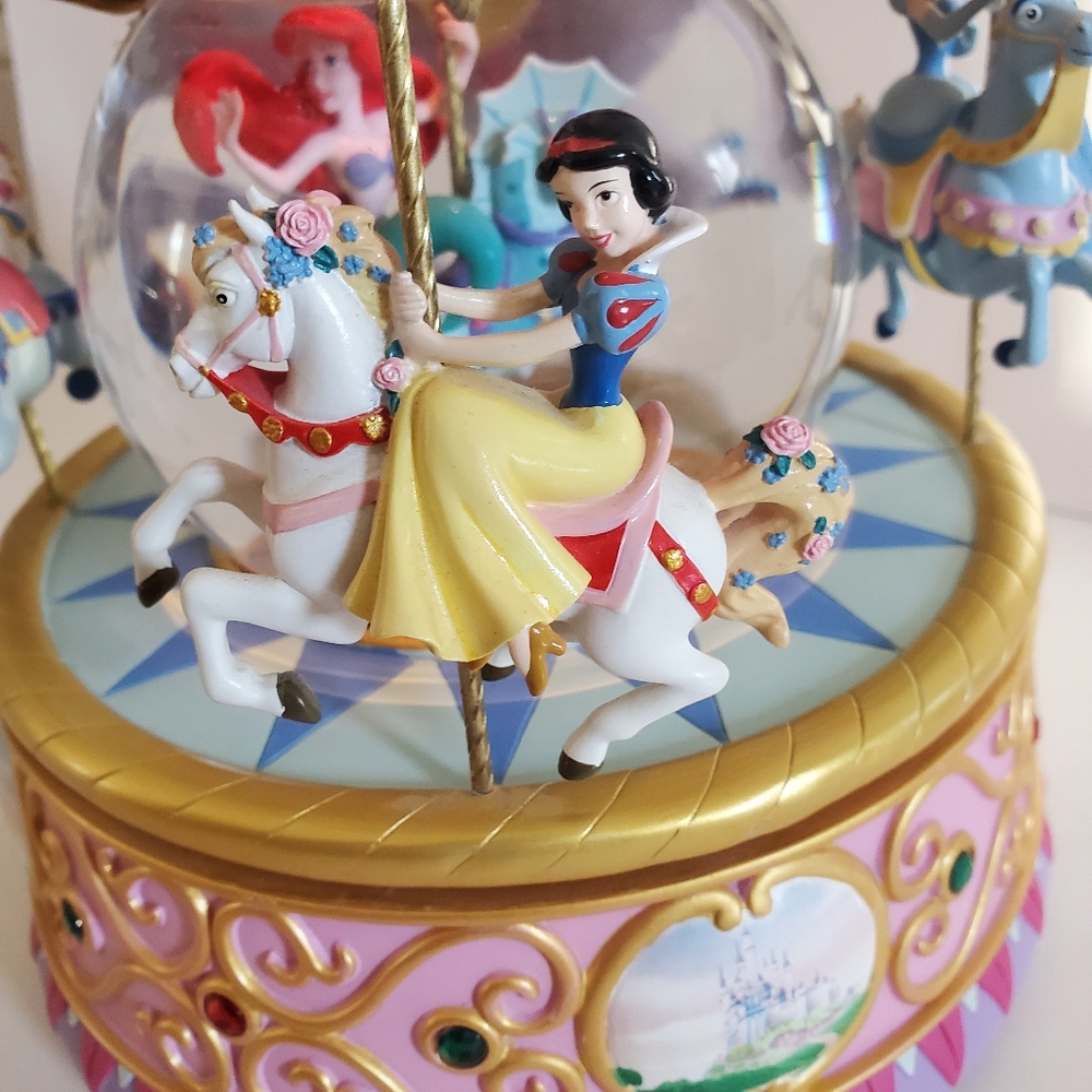 Disney Princess Carousel Snow Globe So This Is Love 1948 Walt Disney - Picture 8 of 11